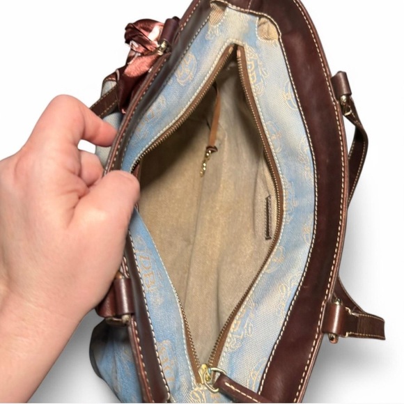 Dooney & Bourke East West Canvas / Leather Trim Donegal Crest Tote Shoulder Bag - Picture 7 of 16